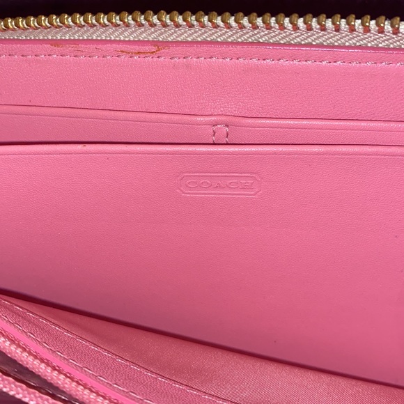 Coach Heritage Signature Wallet Pink Khaki Stripe Zip Wallet 8”x4” - Picture 10 of 15